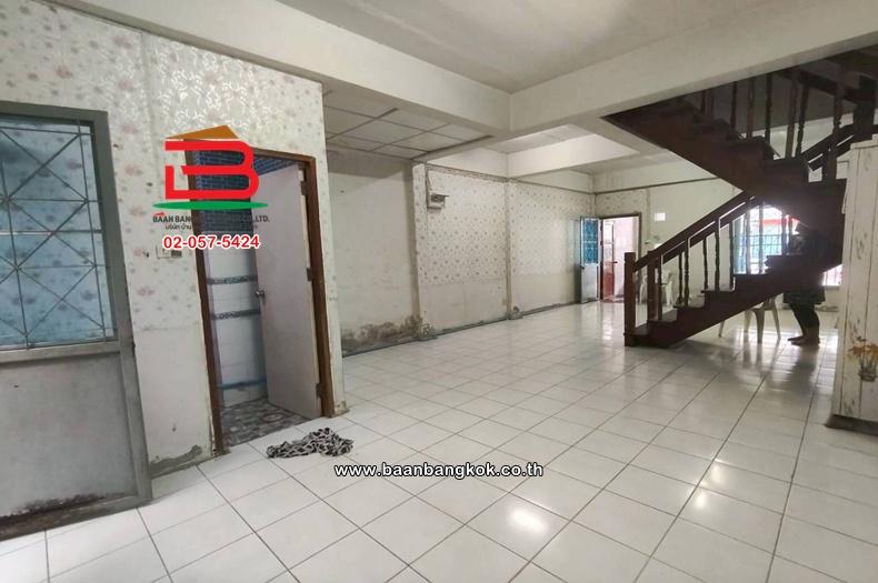 ทาวน์โฮม เนื้อที่ 23 ตร.ว. หมู่บ้านเมืองป้อมปราการ, ใกล้ตลาดสดพระสมุทรเจดีย์ ถนนสุขสวัสดิ์ ตำบลแหลมฟ้าผ่า อำเภอพระสมุทรเจดีย์ สมุทรปราการ 9