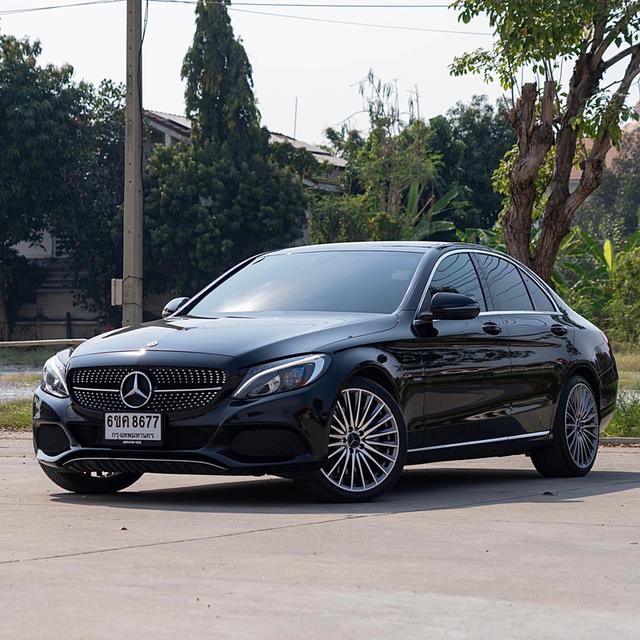 รหัสรถ 12AT8677 MERCEDES BENZ C350e 2.0 Avant-garde โฉม W205 ปีจด 2018