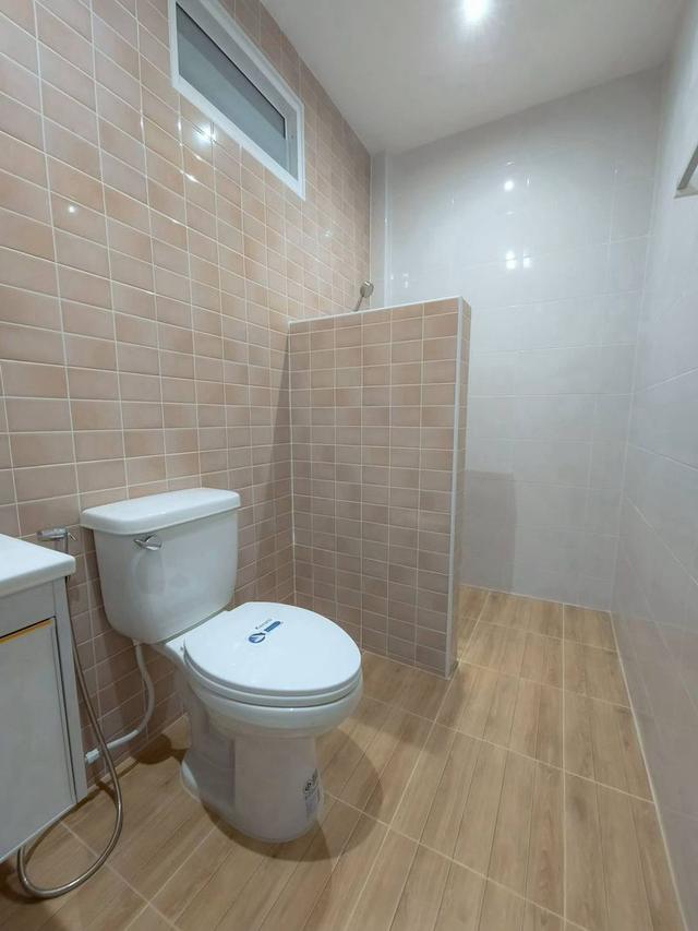 หมู่บ้านณรงค์สุขนิเวศน์  ถนนเลี่ยงเมืองนนท์ทาวน์เฮาส์ 2 ชั้น มีระเบียงด้านหน้า ทำเลติวานนท์ - รัตนาธิเบศร์ ทำเลดี ตกแต่งใหม่พร้อมอยู่ 14