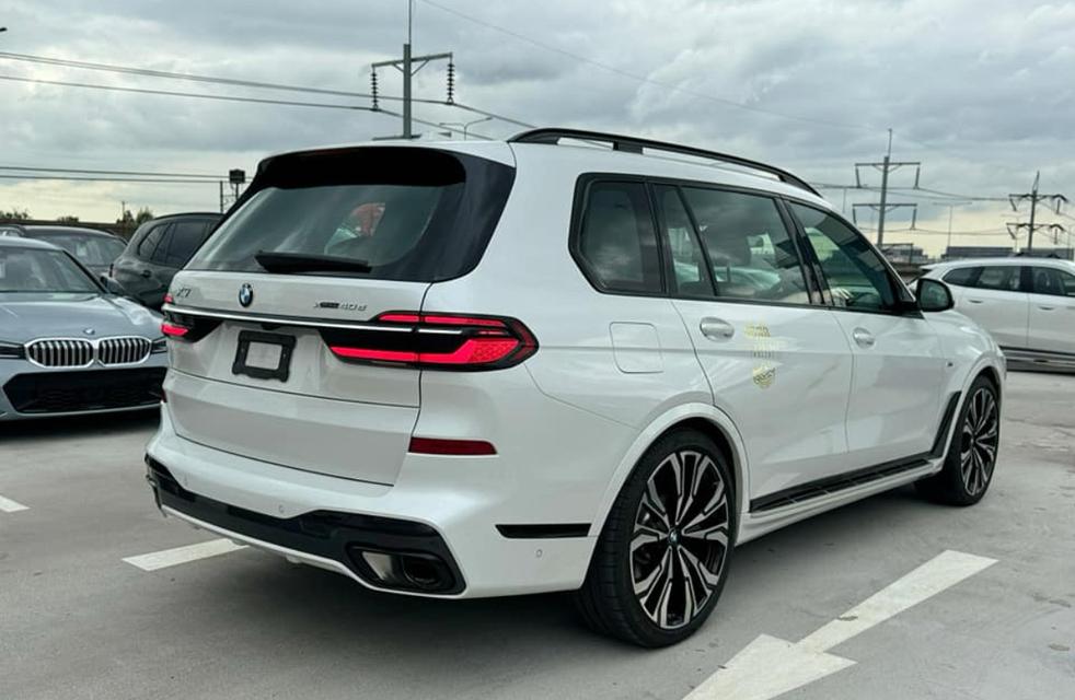 ขายด่วน BMW X7 ปี 2023 4