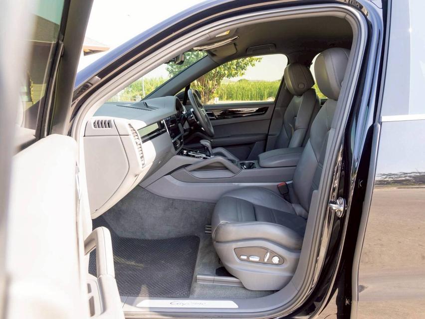 ขาย Porsche Cayenne3.0E-hybrid 4wd ปี20 16