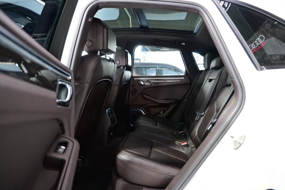 (แจ้งรหัสรถ JRS4060) 🚘 PORSCHE MACAN🤍 สีขาว | ปี 2015 รูปที่ 15