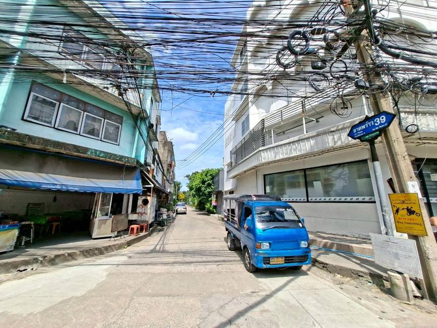 ขายบ้าน 3 ชั้น ซอยลาดพร้าว39 ซอยภาวนา ใกล้MRTภาวนา ถนนลาดพร้าว 4