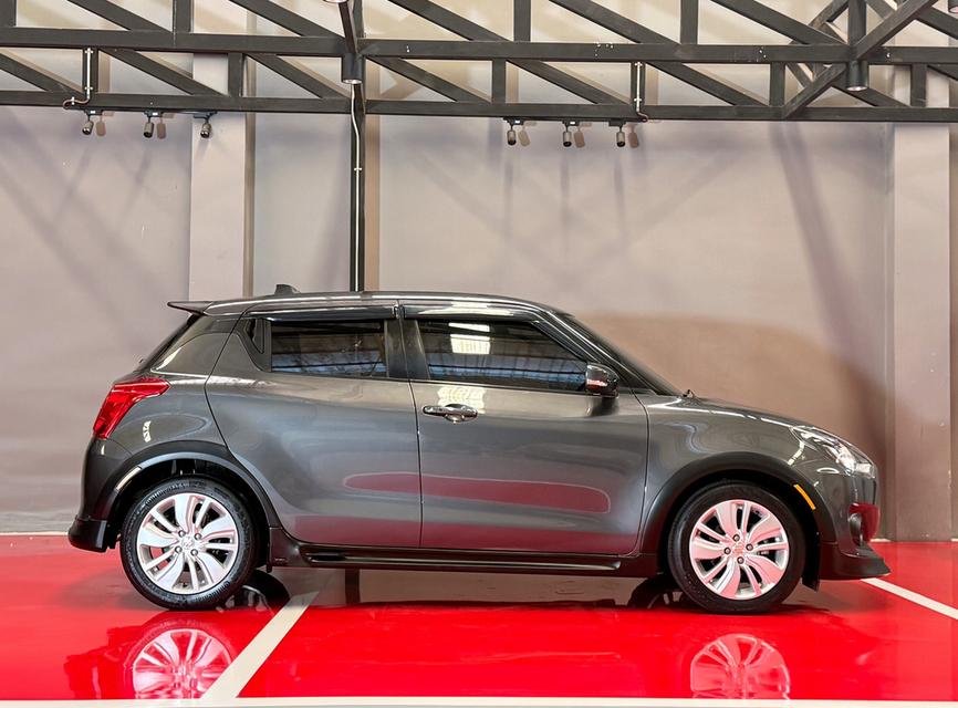 2020 SUZUKI SWIFT GLX รุ่น TOP สุด รถมือเดียวออกป้ายแดง รถวิ่งน้อยเพียง 50,000 กม ประวัติ SERVICE ครบ รถไม่เคยมีอุบัติเหตุครับ รูปย่อยที่ 2