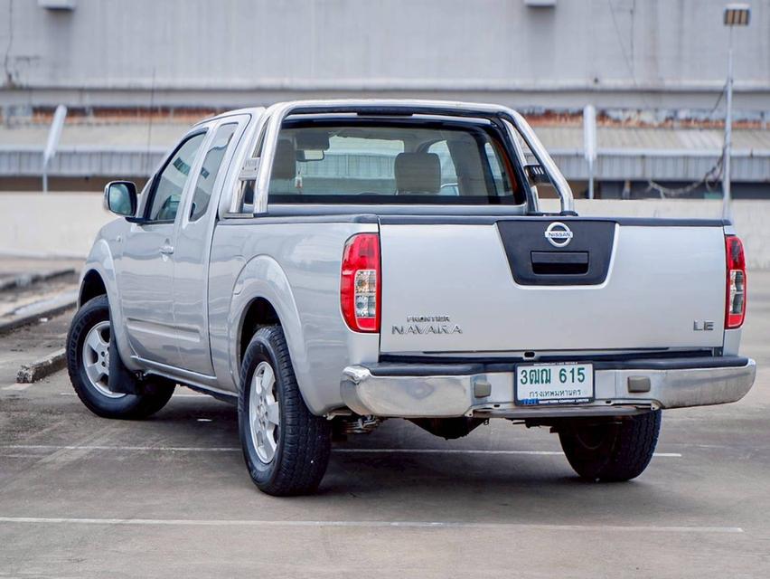 NISSAN NAVARA 2.5 LE KING CAB เกียร์ Auto สีบรอนซ์เทา ปี 2010  10