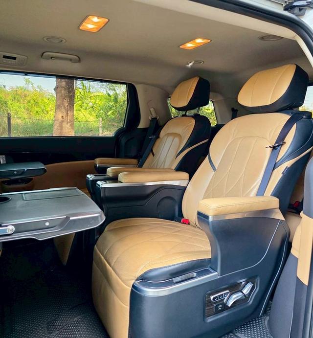 Kia grand carnival 2.2 EX สีขาว ปี 2022 ไมล์ 140,000 กม. 14