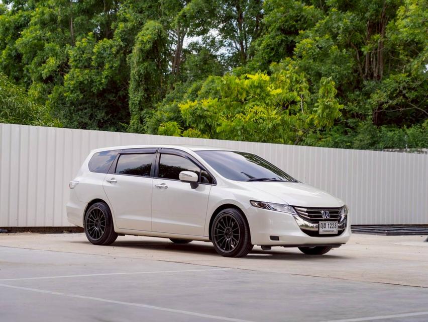 Honda Odyssey รุ่น 2.4 JP ปี 2012 ประกันเครื่องเกียร์3ปี3หมื่นkm