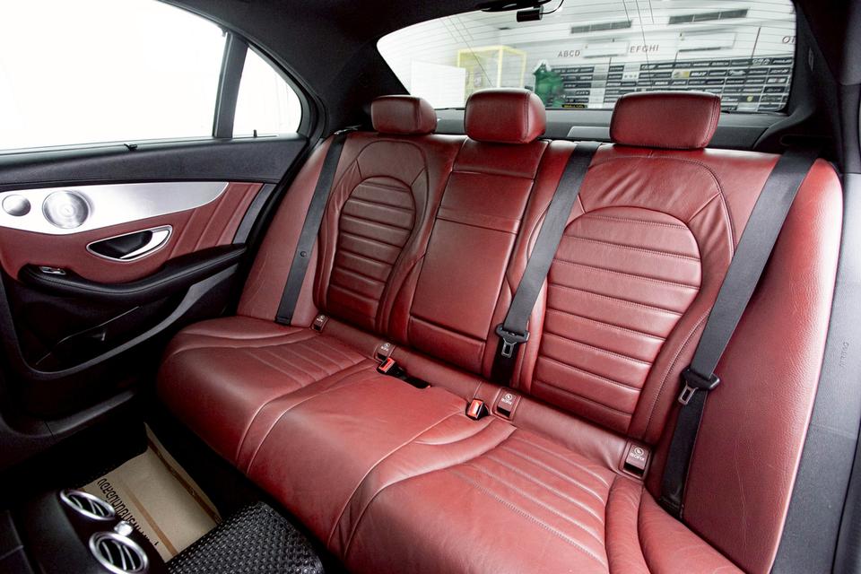 รหัสรถ 1D619 BENZ C350E 2.0 AMG 2018 6