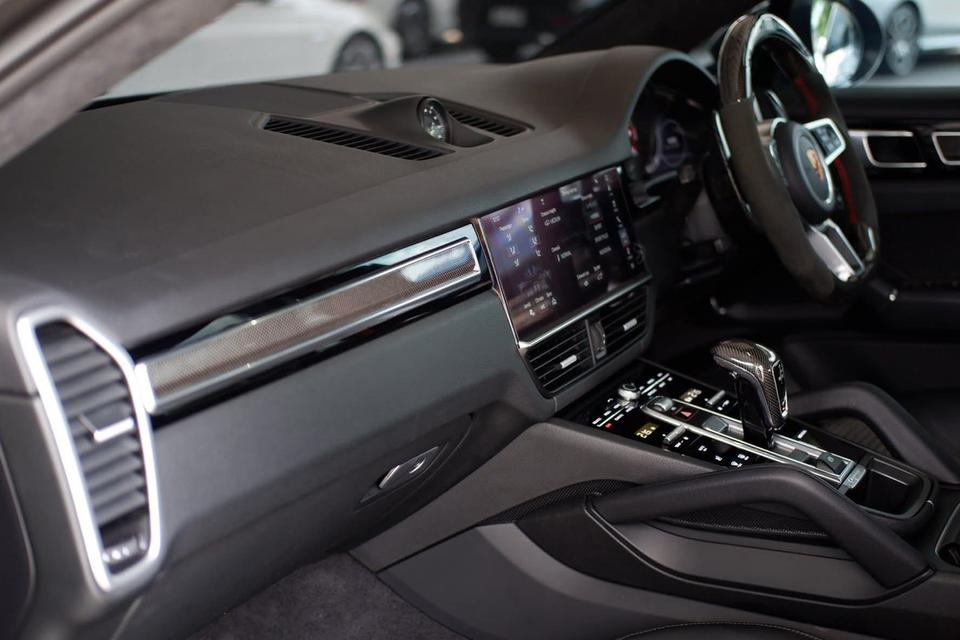 Cayenne E-Hybrid Coupe Lightweight 6