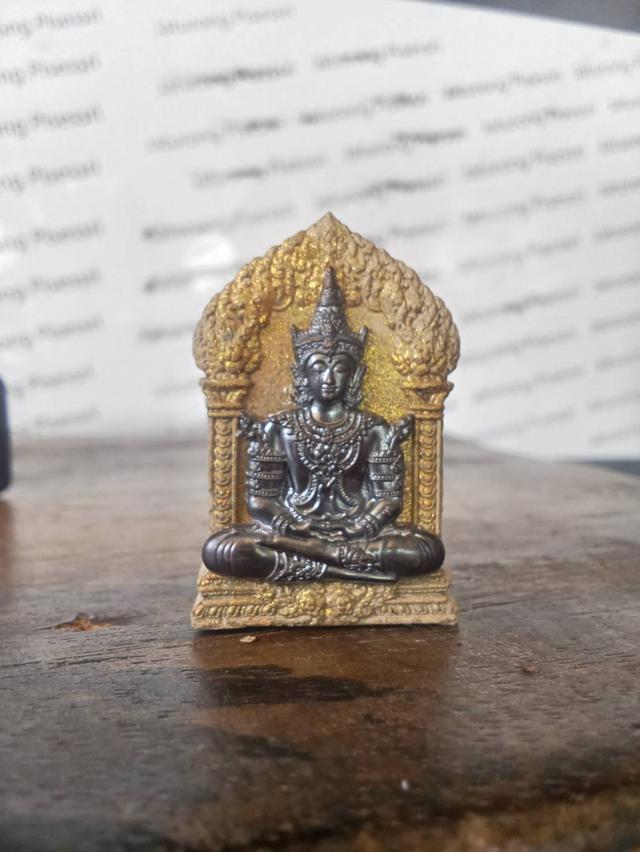 พระขุนแผนปสาโท ราคา 199 ส่งฟรี รายการเนื้อผงน้ำมันน้ำผึ้งพิเศษ เนื้อผงพรายแม่สกุณตลา