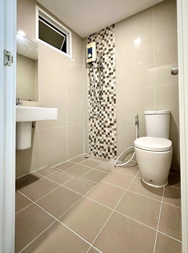 🏡✨ ให้เช่าด่วน! บ้าน J Villa แพรกษา (แปลงมุม) 4 นอน 3 น้ำ ตกแต่งสวย พร้อมอยู่! ใกล้ BTS และ รร.สารสาสน์ฯ 🚆 12