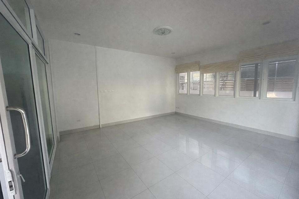 บ้านเดี่ยว 2 ชั้น  หมู่บ้านแอดโฮม ศรีราชา ชลบุรี 5