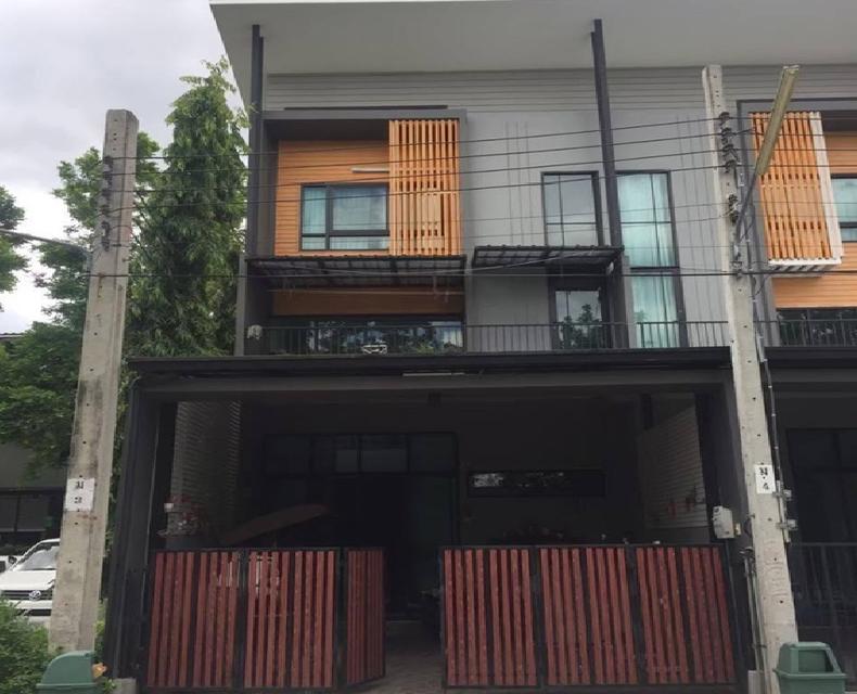 For Rent ให้เช่าทาวน์โฮม 3 ชั้น หมู่บ้านอีโค สเปซ Eco Space เกษตร-นวมินทร์ บ้านสวยมาก แอร์ 4 เครื่อง เฟอร์นิเจอร์บางส่วน 1