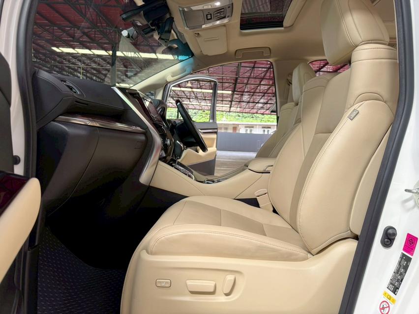 TOYOTA ALPHARD 2.5 HYBRID E-FOUR ปี 2018 16