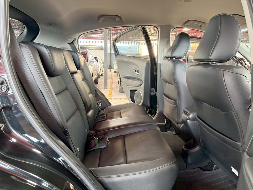 HONDA HR-V 1.8 E Limited ปี2015รถบ้านแท้ ออพชั่นเต็มคัน พร้อมใช้งาน 12