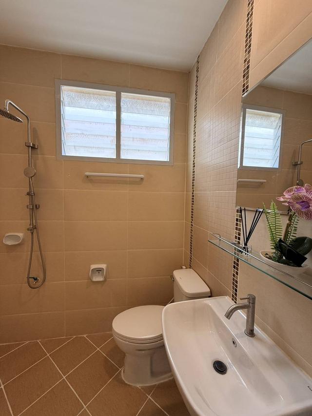 หมู่บ้าน นนทวีวิลล์  5 ถนนมิตรไมตร 15