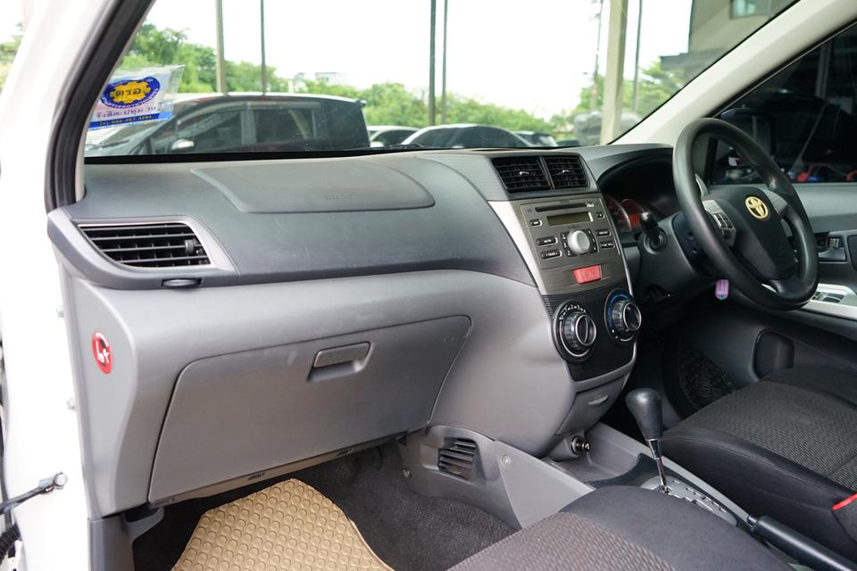 2013 T.AVANZA 1.5 S 10