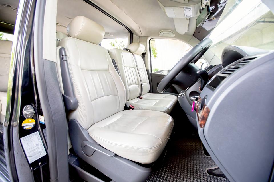 Volk Caravelle 2.0 TDI ดีเซล ปี 2010 สีดำ สวยสภาพดี 10