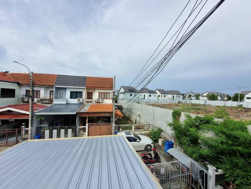 หมู่บ้านบ้านบัวทอง 3 12