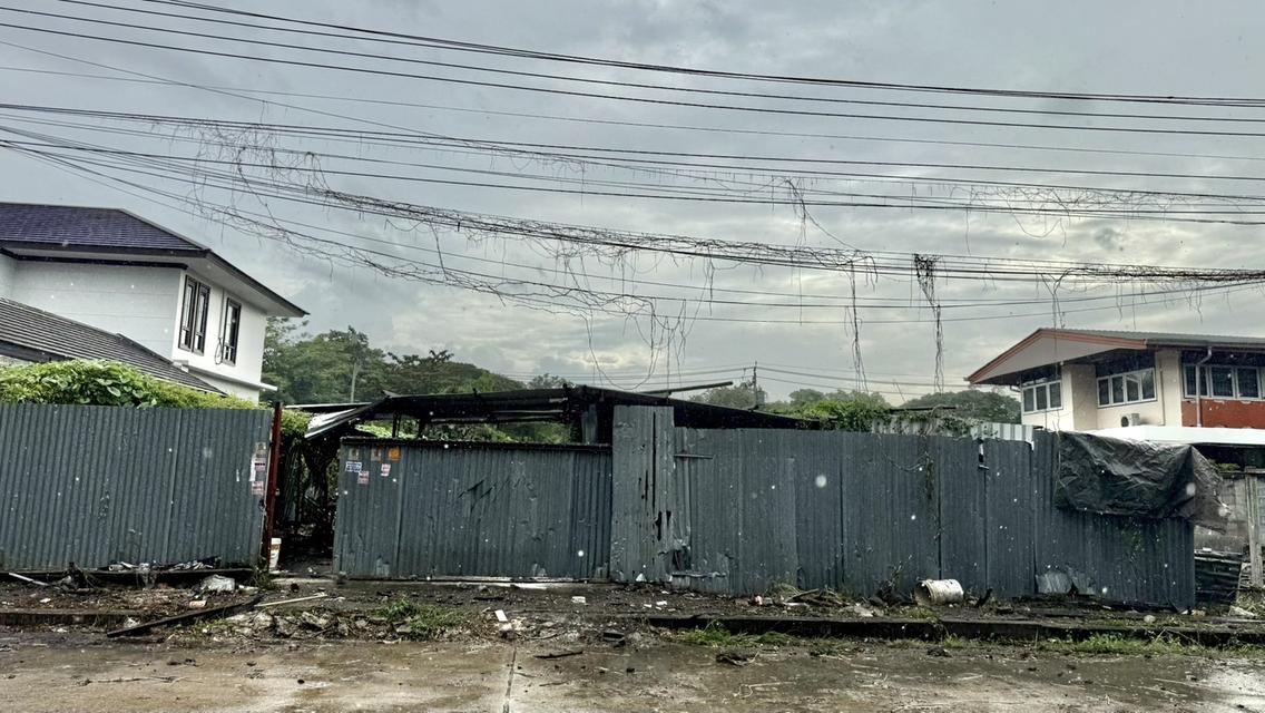 ให้เช่าที่ดิน แปลงสวย ทำแคมป์คนงานก่อสร้าง ขนาด 171 ตรว. ซ. นวมินทร์24 อุเทน4 2