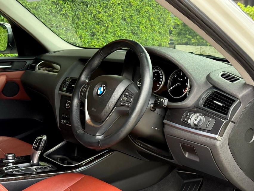 2014 BMW X3 20D XDRIVE รถออกศูนย์ BMW THAILAND สภาพเหมือนรถใหม่ รถวิ่งน้อยเพียง 80,000 กม ไม่เคยมีอุบัติเหตุครับ 10