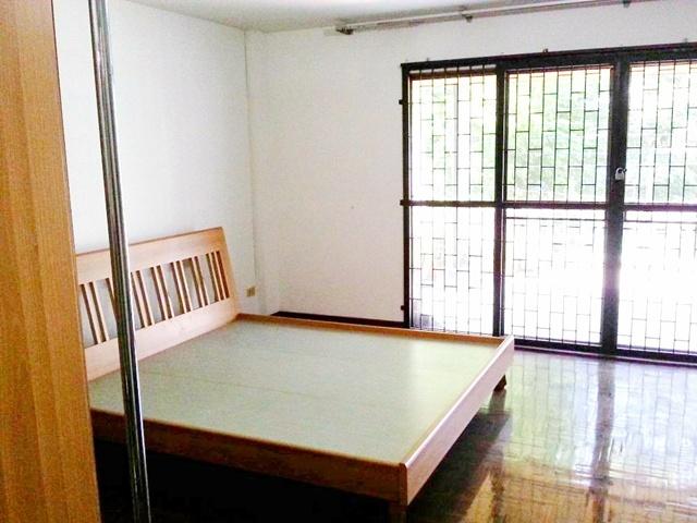 BTSปุณณวิถี 1.1กม.ให้เช่าทาวน์โฮม 4 ชั้น+ดาดฟ้า ปุณณวิถี25-31 6นอน ใหญ่มาก กว้าง 6 ม.มีหลังคา 27 ตร.วา. 430 ตร.ม. สุขุมว 4