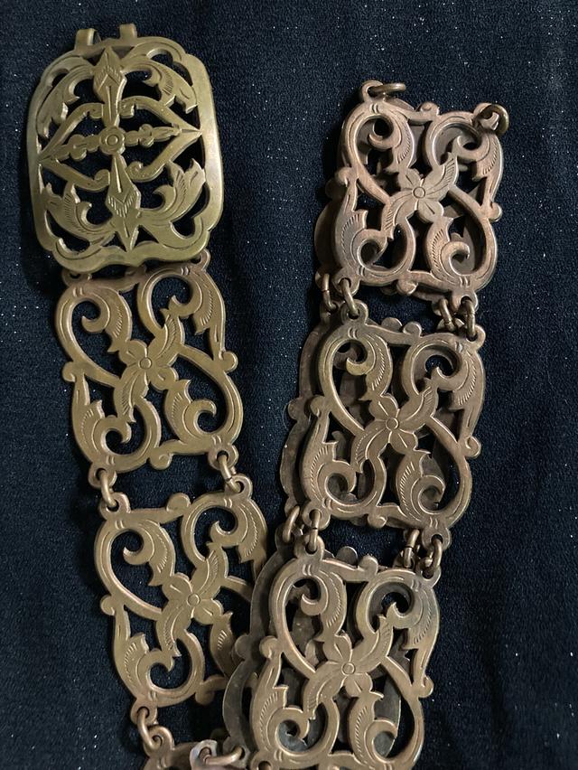 เข็มขัดทองเหลืองเก่า 2