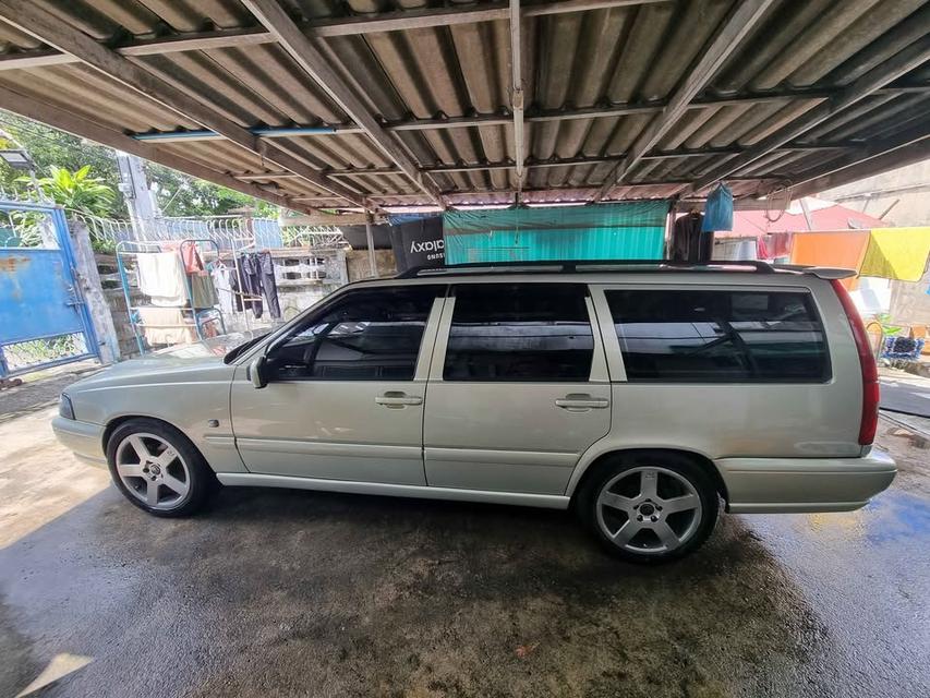 ปล่อย Volvo V70 9