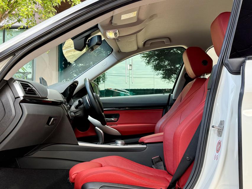 2018 BMW 320D GT SPORTLINE LCI รถมือเดียวออกป้ายแดง รถวิ่งน้อย เข้าศูนย์ทุกระยะ ไม่เคยมีอุบัติเหตุครับ 13