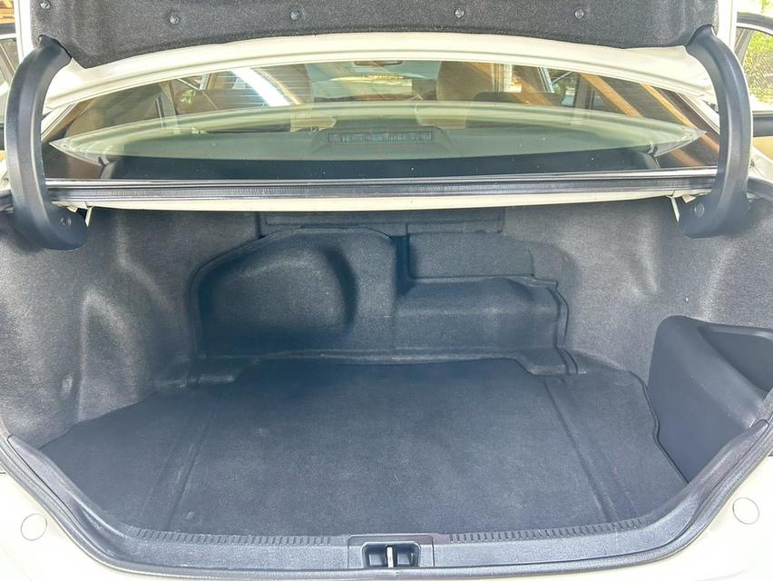 🚗 2016 Toyota CAMRY 2.5 Hybrid AT รูปที่ 18