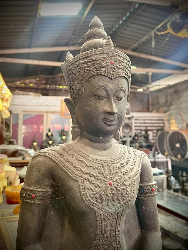 พระพุทธรูปโบราณ พระบูชาอยุธยาทรงเครื่อง หน้าตัก12นิ้ว ปางสมาธิ ฐานตั้งสามขา 3