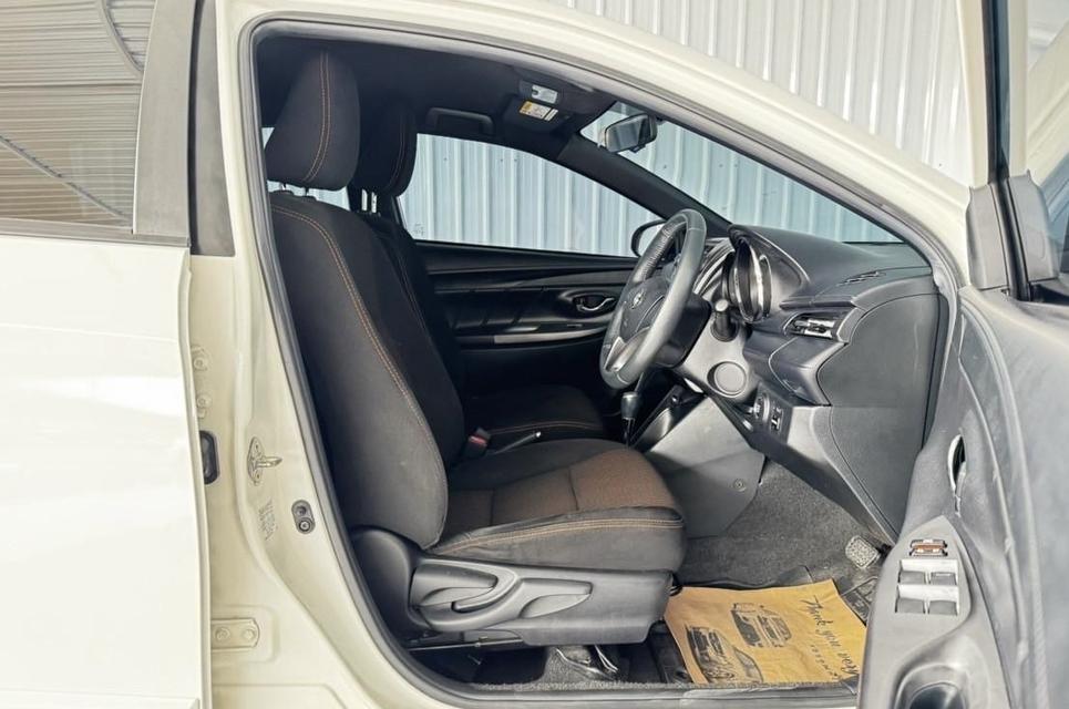 Toyota Yaris 1.2G เบนซิน เกียร์ออโต้  ปี2014 11