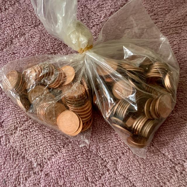 ปล่อยเหมาเหรียญทอง 194 เหรียญ