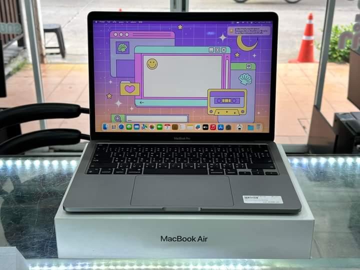 ปล่อย Macbook Pro