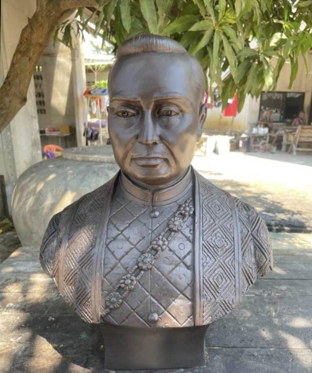 686.พระบรมรูปหล่อในหลวงรัชกาลที่ 3 พระบาทสมเด็จพระปรมาธิวรเสรฐมหาเจษฎาบดินทรฯ พระนั่งเกล้าเจ้าอยู่หัว เ