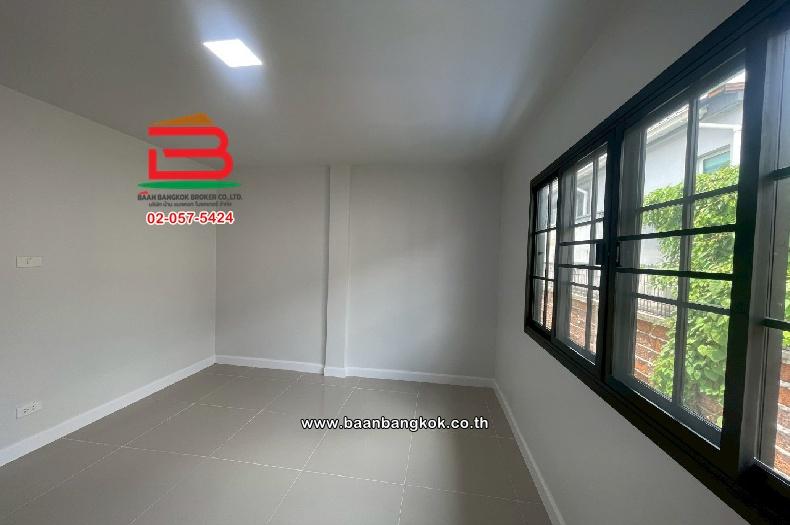 ทาวน์เฮาส์ หมู่บ้าน นฐดา คลอง 2 (รังสิต-นครนายก 60) เนื้อที่ 19.8 ตร.ว ใกล้ดรีมเวิลด์ ตำบลประชาธิปัตย์ อำเภอธัญบุรี จังหวัดปทุมธานี 10