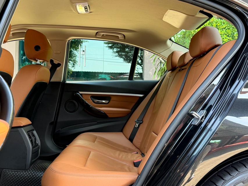 2019 BMW 320D F30 LCI รถออกศูนย์ BMW THAILAND รถวิ่งน้อย เข้าศูนย์ทุกระยะ รถไม่เคยมีอุบัติเหตุครับ รูปที่ 14