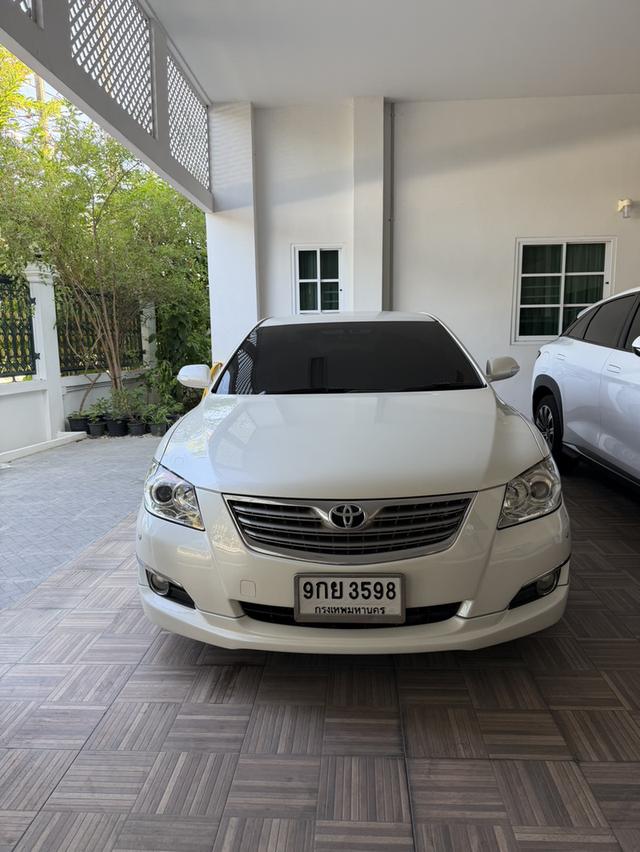 รถยนต์ TOYOTA CAMRY สีขาว