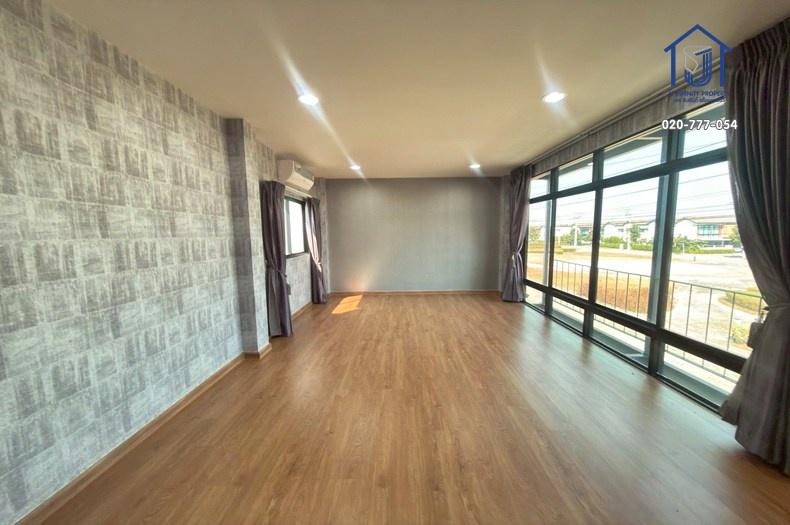 ขายบ้านเดี่ยว 2 ชั้น หมู่บ้านดิ เอ็มเบรส จตุโชติ รามอินทรา ถนนไทยรามัญ ใกล้ทางด่วน,รถไฟฟ้า 11