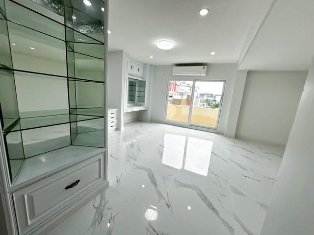 ให้เช่าบ้านหรู 5 ชั้น เย็นอากาศ เรสซิเดนท์ ใจกลางสาทร 450 ตร.ม. 4 ห้องนอน รีโนเวทใหม่ทั้งหลัง ใกล้ One Bangkok 4