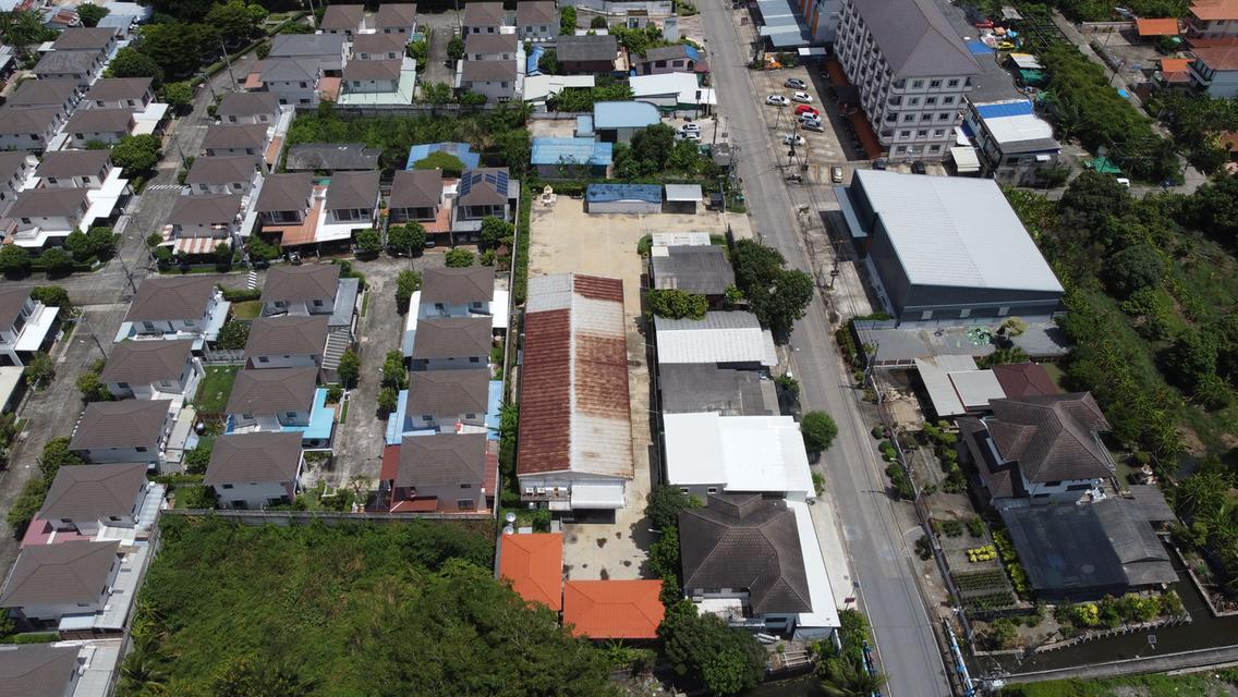 ที่ดินขนาด 1ไร่ 1งาน 39 วา (539 ตารางวา) พร้อมโรงงานพื้นที่ 442 ตารางเมตร หน้ากว้างที่ดิน 20 เมตร พร้อมโรงอาหารและห้องน้ำแยก 6