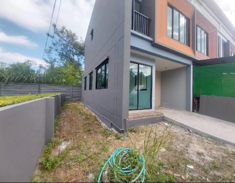 ขายทาวน์โฮม หมู่บ้านเดอะ ทรอป เออเบิร์น มอเตอร์เวย์-ลาดกระบัง 2