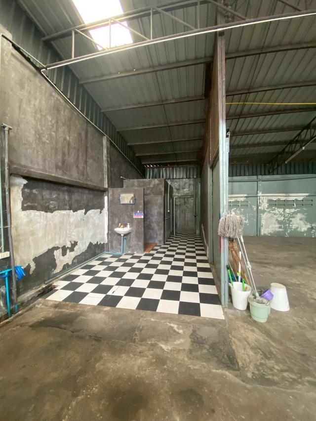 ให้เช่าโกดังพร้อมสำนักงาน ถ.รัตนาธิเบศร์ ซ.9 ทำเลดี เดินทางสะดวก ใกล้ MRT สถานีศูนย์ราชการนนทบุรี เพียง 15 เมตร 6