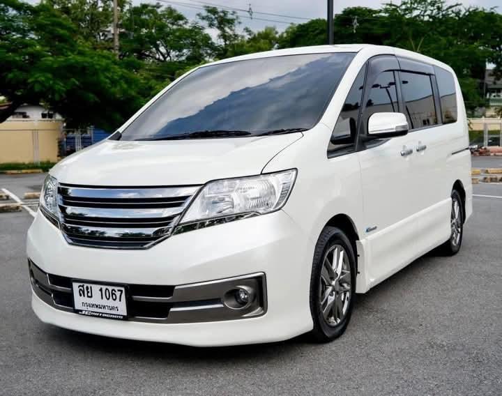 ปล่อยขาย Nissan Serena 3