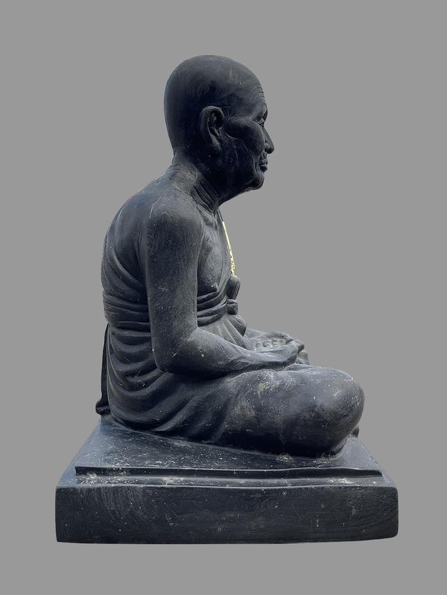 หลวงปู่ทวดวัดช้างให้ ปี50 หน้าตัก9นิ้ว เนื้อทองเหลือง 9