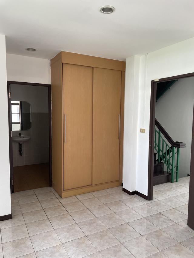 ขาย/เช่า บ้านแฝด 43.3 ตรว.4 นอน 5 น้ำ 10