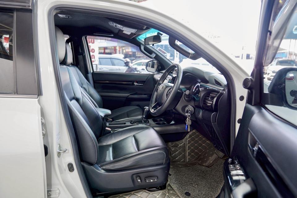 TOYOTA HILUX REVO Double Cab 2.4 ROCCO 2WD AT ปี 2020 สีขาว รูปที่ 9