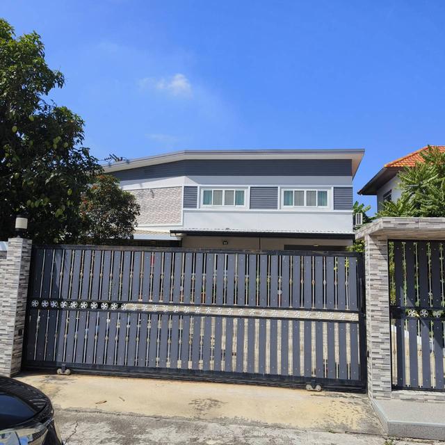 บ้านเดี่ยว 2 ชั้น  "หมู่บ้านชื่นสุข" บ้านเลขที่  :  112/174  🎉เลขดี มั่นคง มั่งคั่ง เจริญก้าวหน้ส🎉  เนื้อที่ดิน  :  132  ตร.ว.  3  ห้องนอน 2