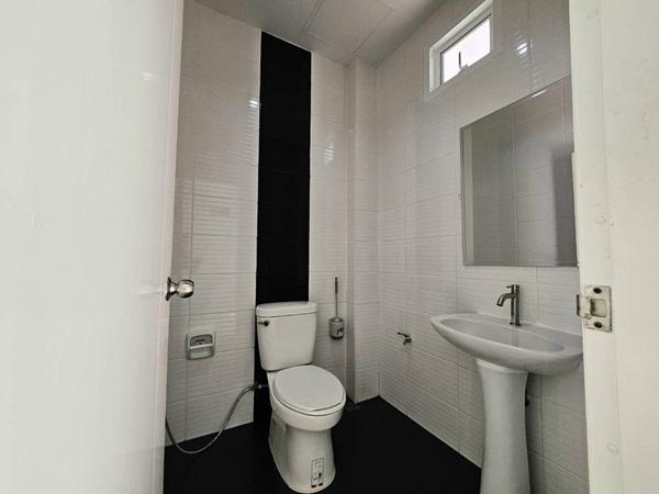 ขายทาวน์โฮม 3 ชั้น รีโนเวทใหม่ ข้างซอยวัดบางปิ้ง ถ.ศรีนครินทร์ อ.บางเมือง จ.สมุทรปราการ โทร 098-5459419 10