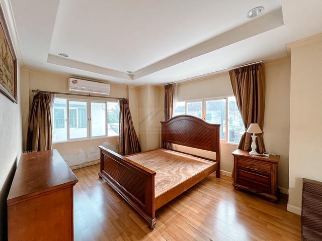 ขายบ้านเดี่ยว 2 ชั้น หลังมุม 67.6 ตร.ว. เดอะ เซนโทร รามอินทรา ซอยถนนเมนกว้าง ทำเลดี ใกล้แฟชั่น ไอส์แลนด์ 6